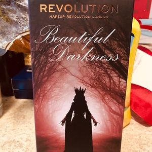 Revolution Beautiful Darkness Eyeshadow Palette